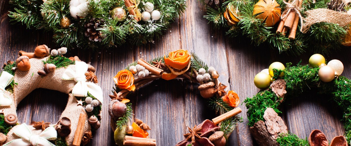 Choosing the Right Wreath, Garland and Branch Factory